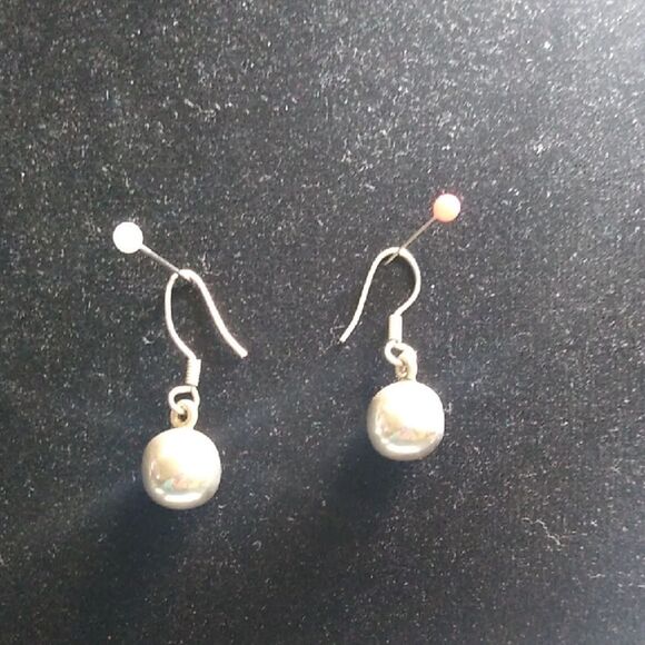 Elegant Silver Tone Metal Drop Ball Earrings - Picture 1 of 5